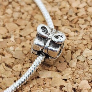 PANDORA ESSENCE COLLECTION COMPATIBLE 925 STERLING SILVER PRESENT CHARM